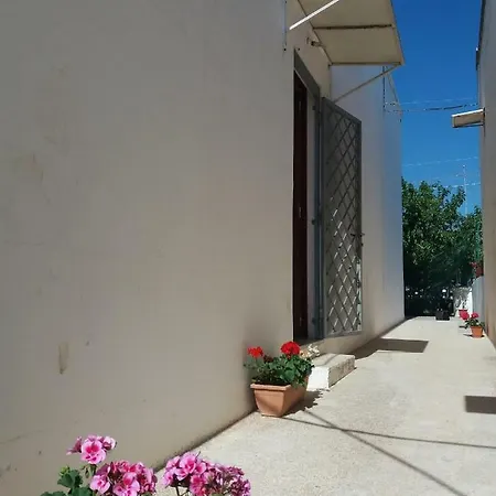 Monolocale Maristella * Torre Suda